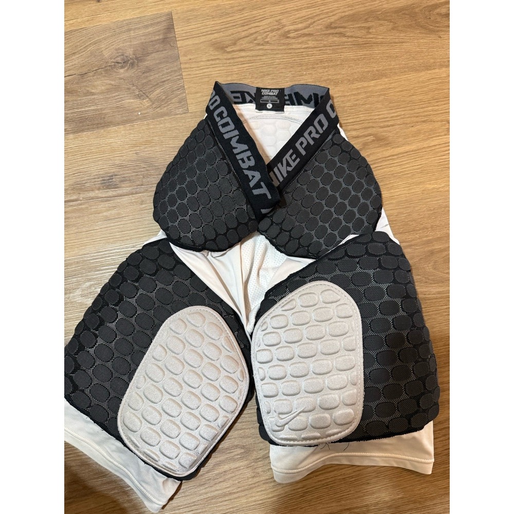 Nike Pro Combat‎ Hyperstrong Padded Football Compression Shorts  (Men's Large)
